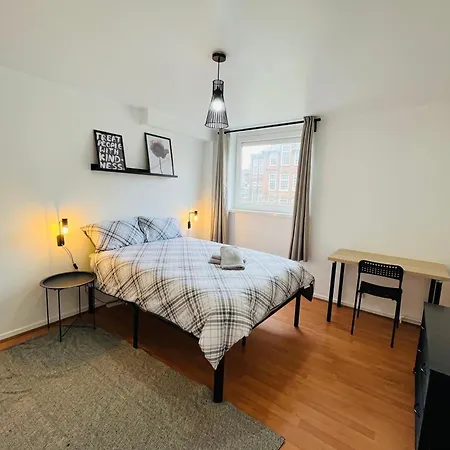 Han 2 - Private Double Room In 4 Bed Flat
